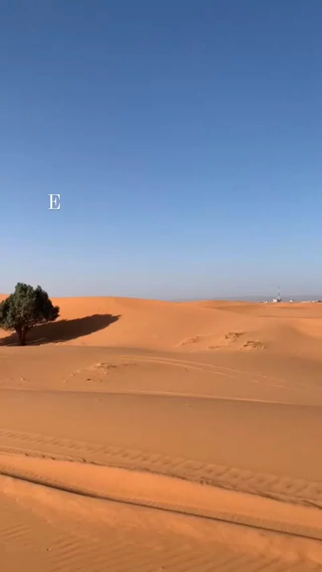 @marocco.tours

Merzouga è un posto dove il tempo si ferma e tu puoi semplicemente divertirti a perderti tra le dune... senza dimenticare di sognare ad occhi aperti!

Viaggia e divertiti con noi, per informazioni:
www.marocco.tours 

#marocco #desertodimerzouga #viaggi #travelphotography #travel #picoftheday #instaphoto #merzouga #deserto #tourinmarocco #tourdamarrakech