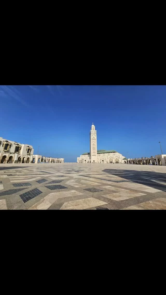 Casablanca è la città più grande del Marocco e il principale centro economico e commerciale del Paese. 

Tra le attrazioni principali vi è la Moschea di Hassan II, una delle più grandi moschee del mondo, con un minareto alto 210 metri.

@marocco.tours

👇👇👇

Per i tuoi tour con partenza da Casablanca, scrivici a:
📩 info@marocco.tours 
☎️ 0039 333 4706249

#casablanca #marocco #moscheacasablanca #travelphotography #travelphoto #travel #travelblogger